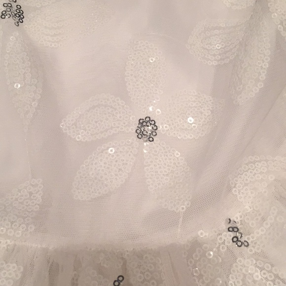 Dress - Picture 2 of 5